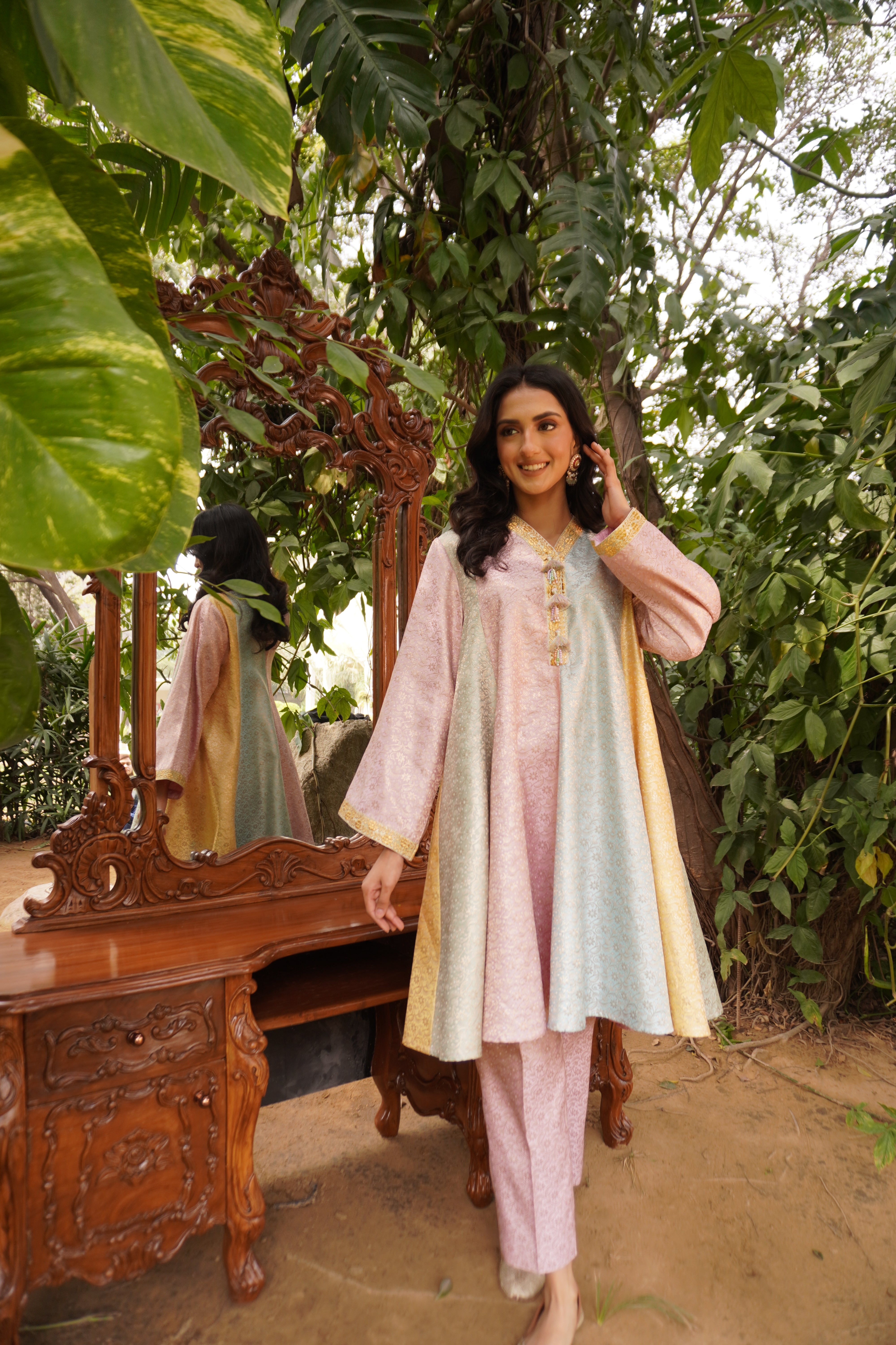 Ishq Sa Kurta Set- Women
