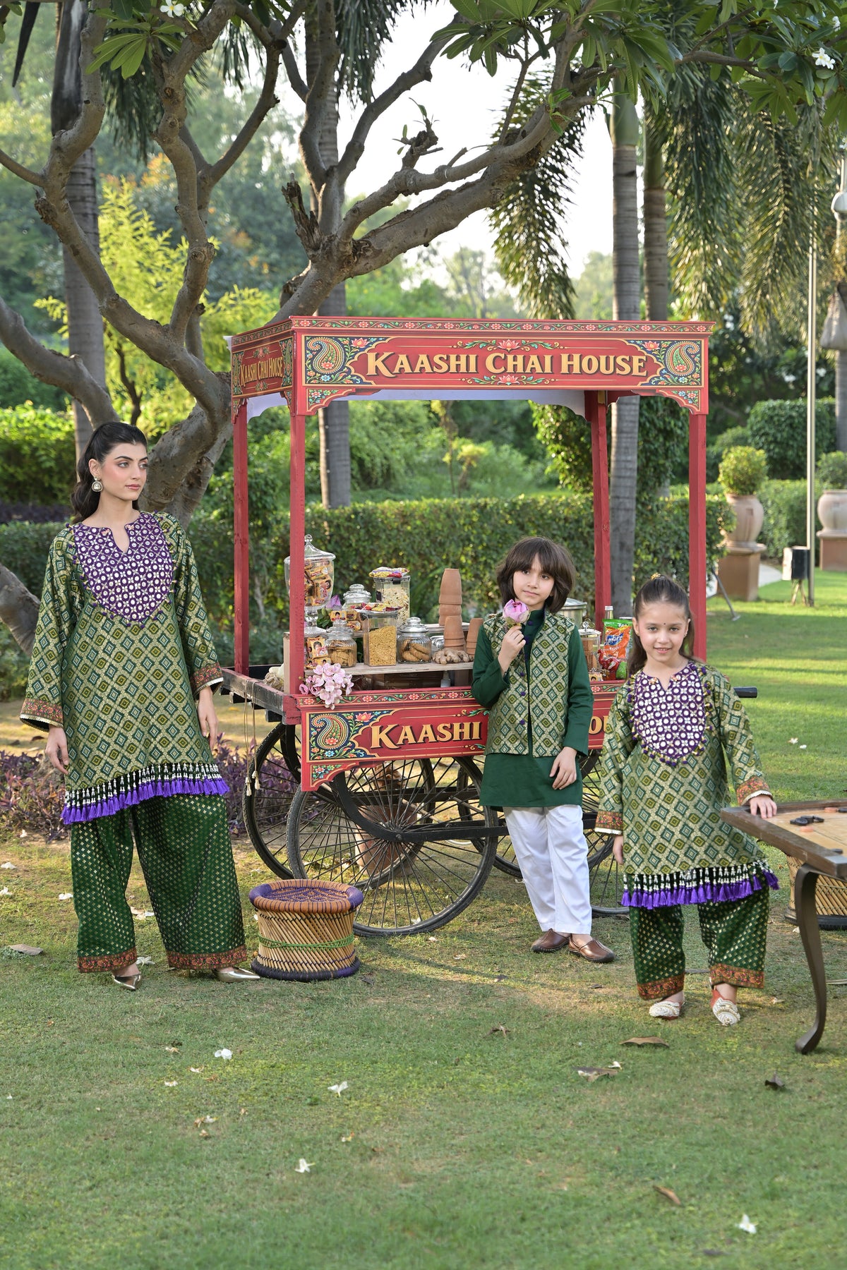 Paan ki Gali Kurta Set for Girl