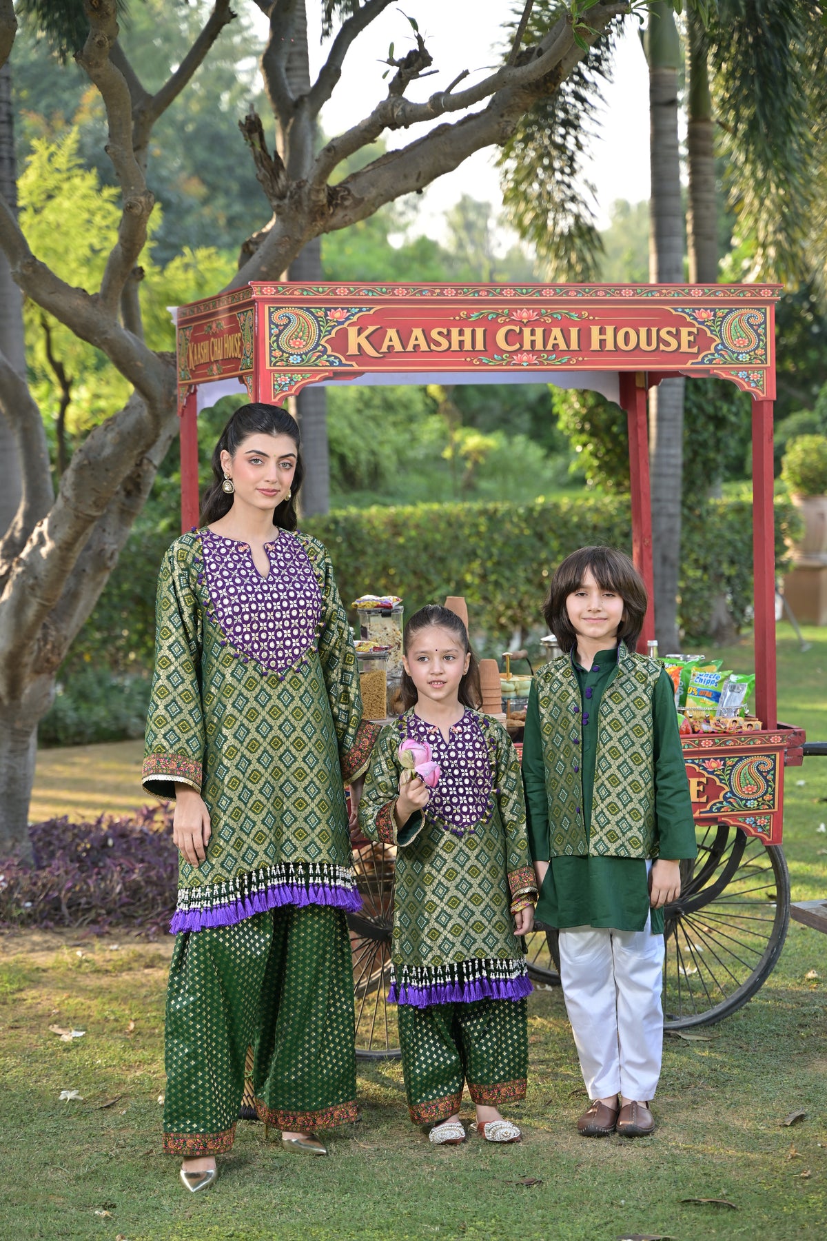 Paan ki Gali Kurta Set for Women