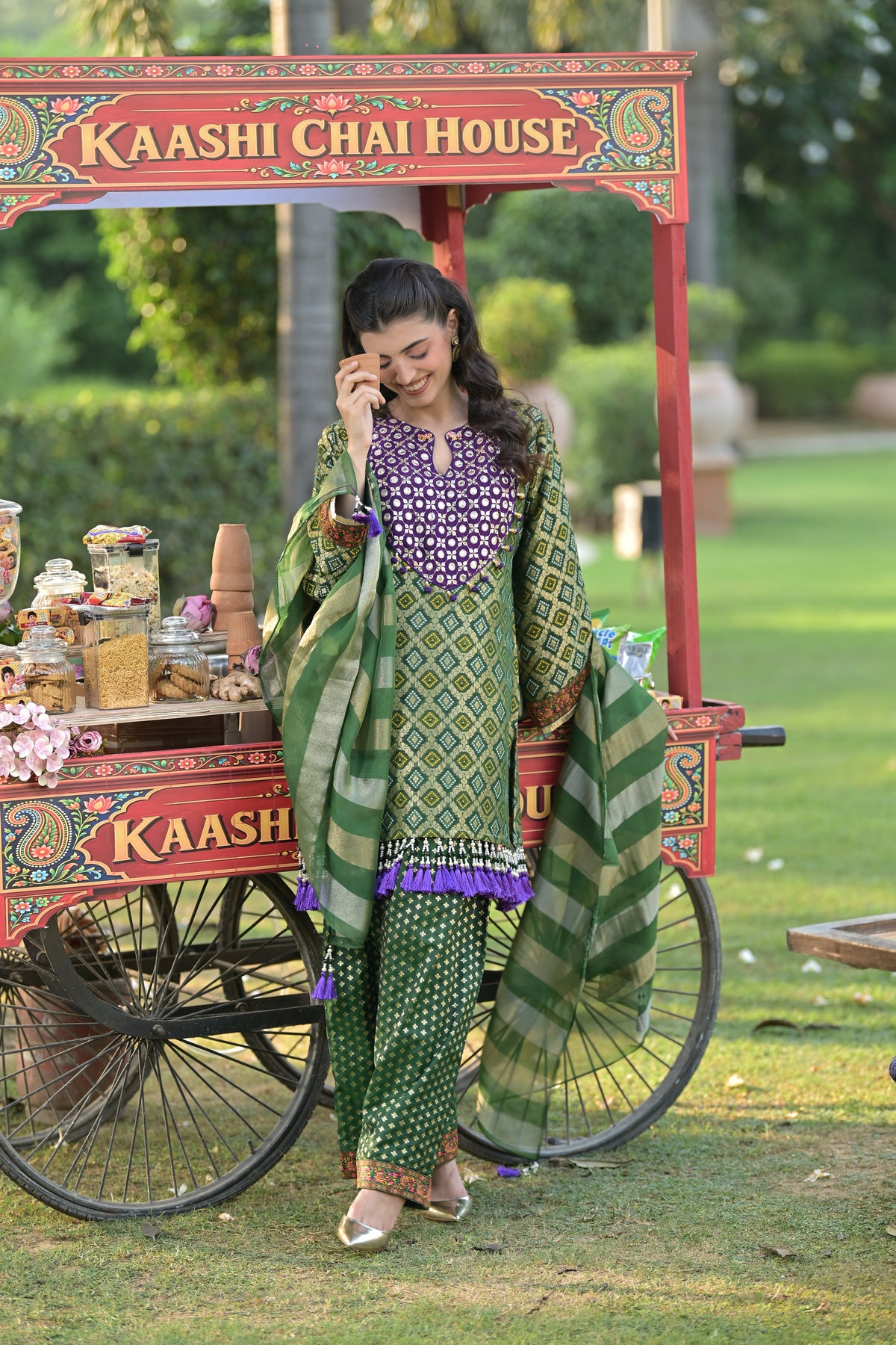 Paan ki Gali Kurta Set for Women