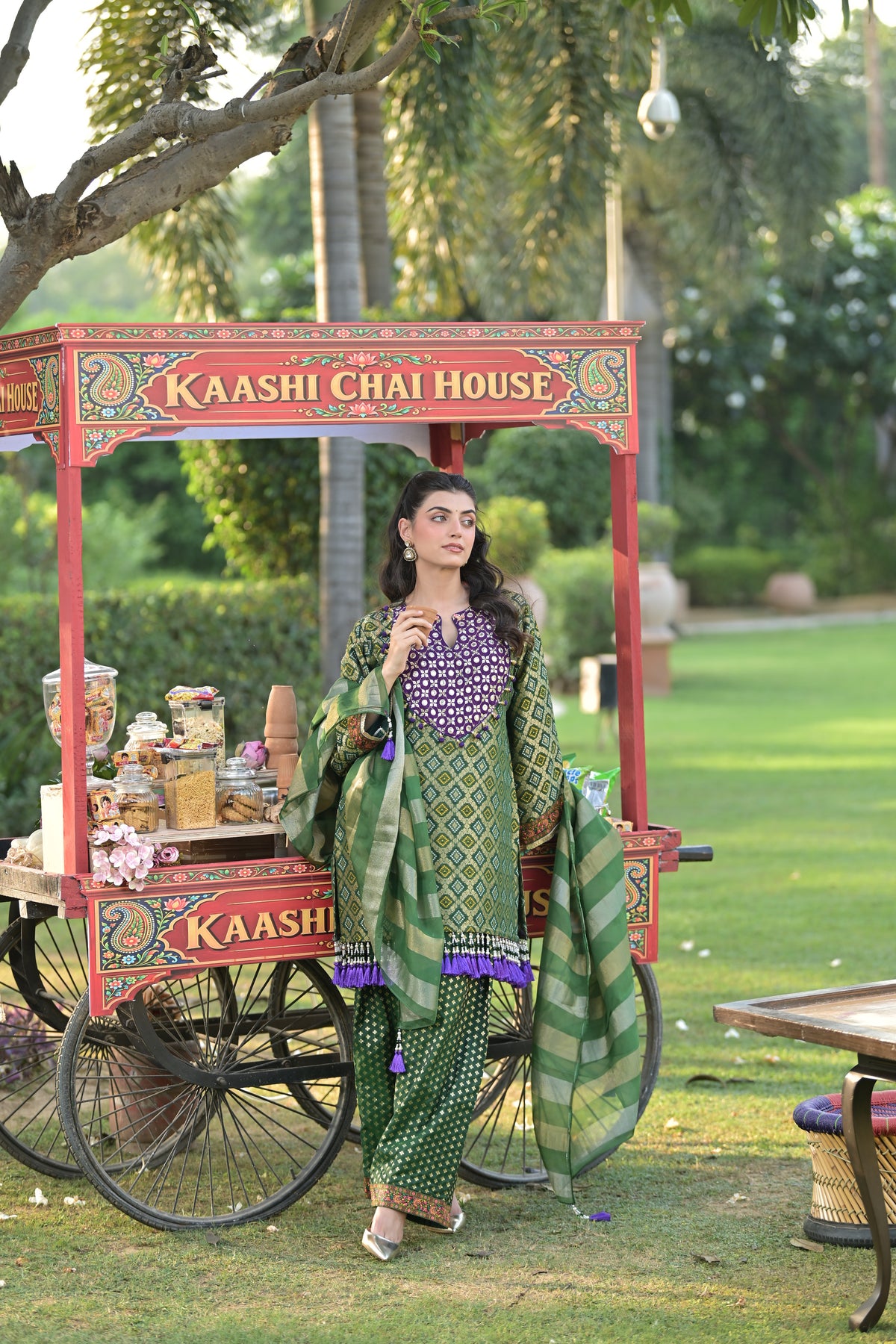 Paan ki Gali Kurta Set for Women