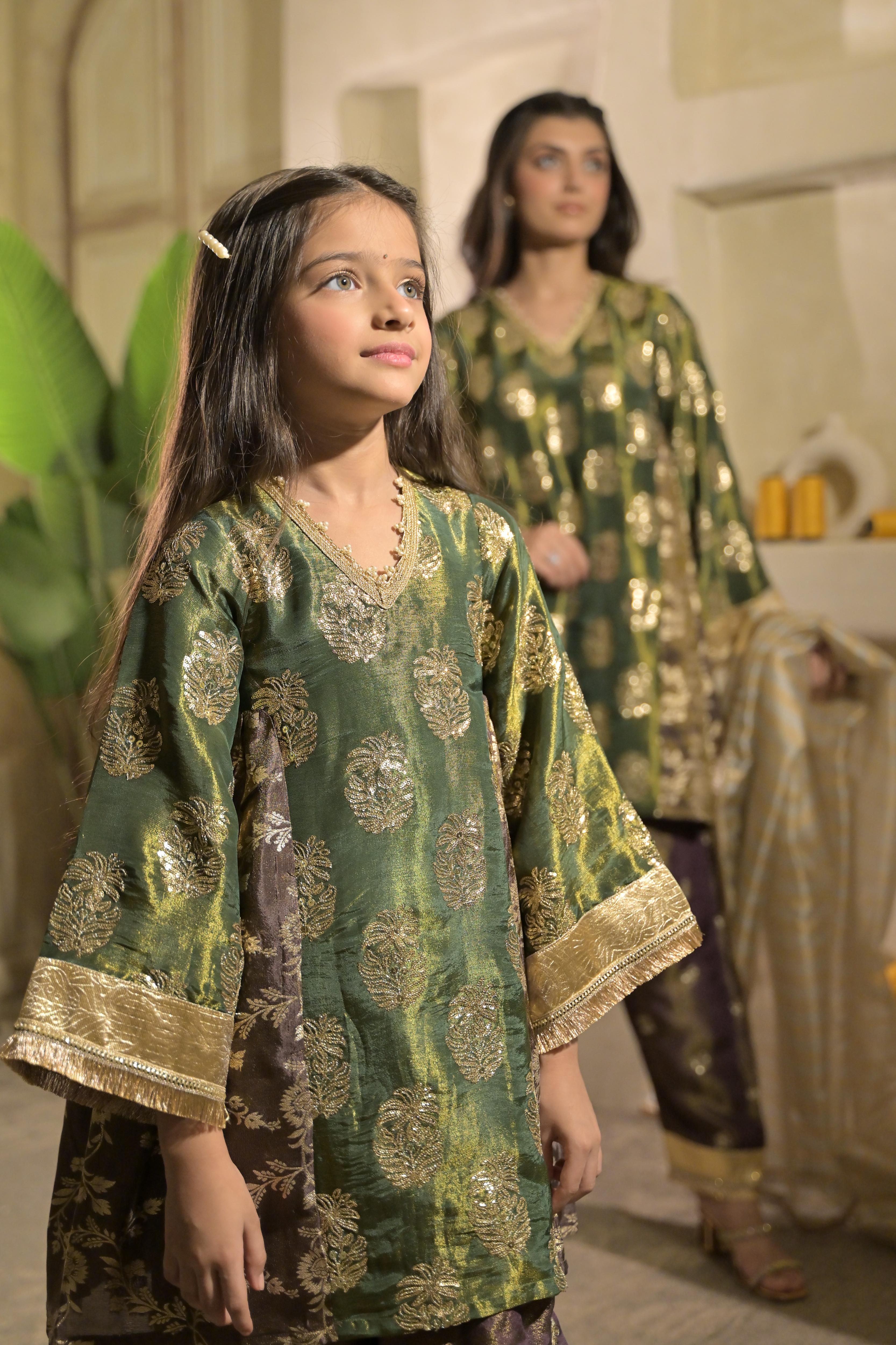 Sunheri Shaam Kurta Set For Girl