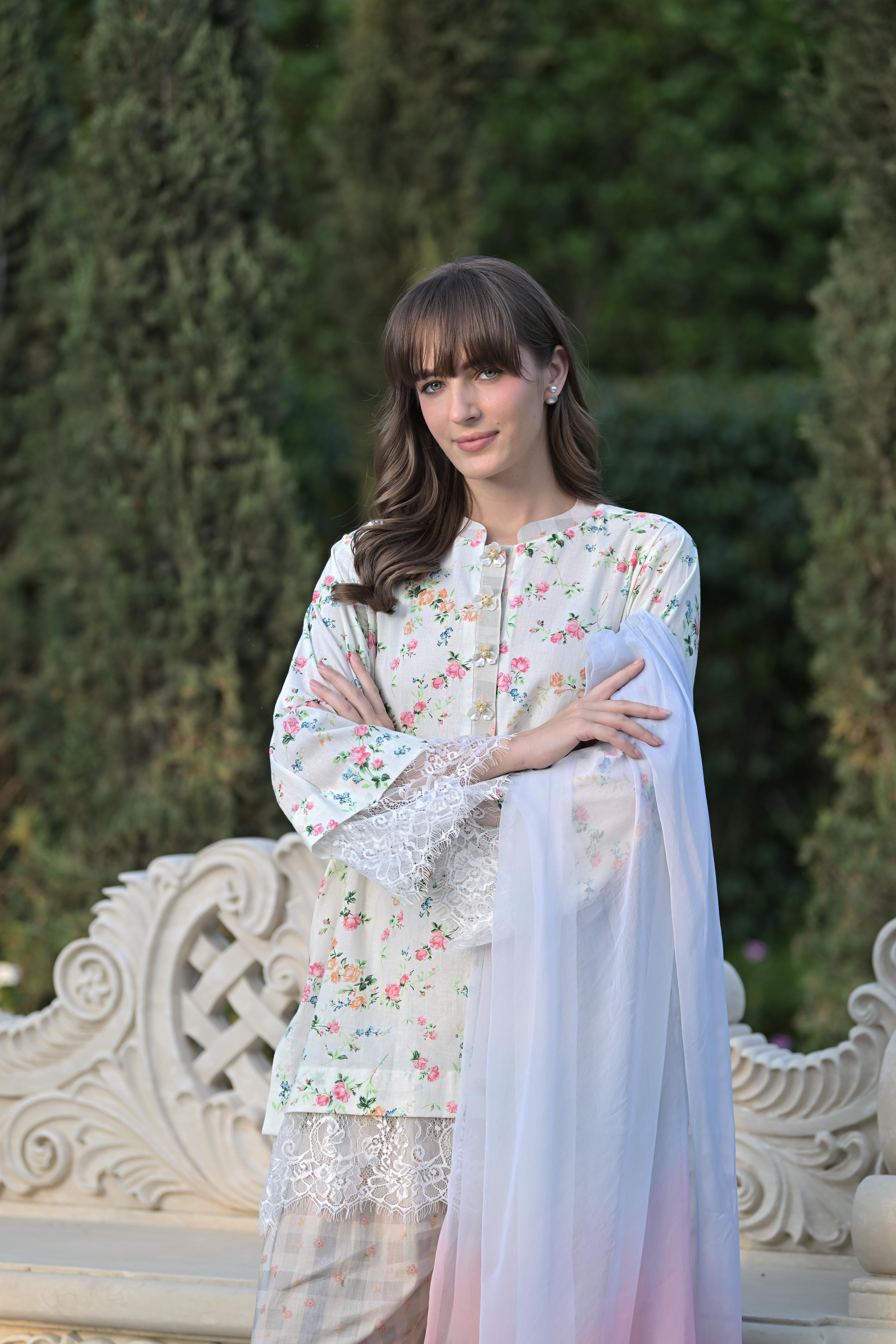 Soft Era Set For Women
