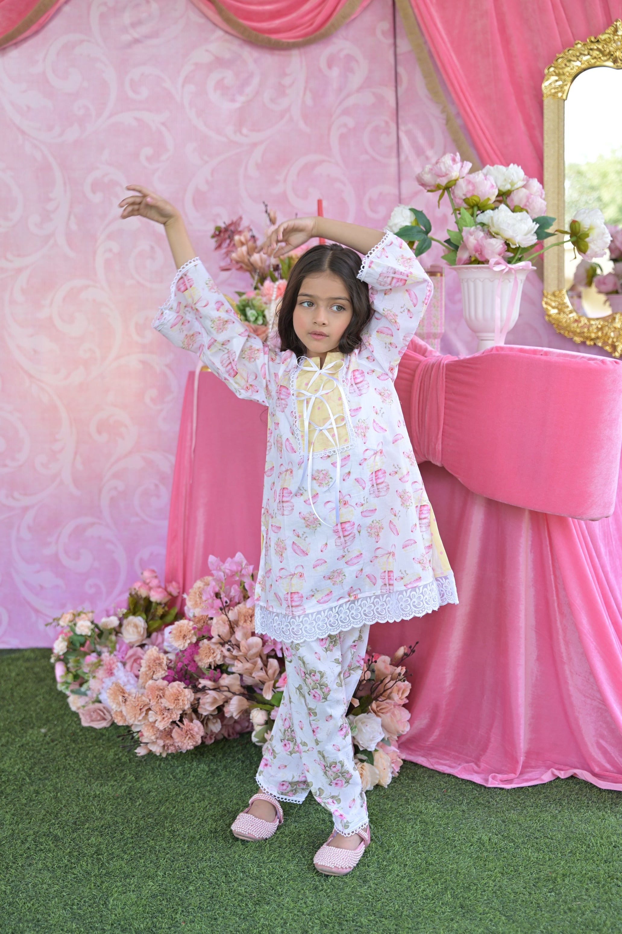 Lemon Macarons Set For Girl