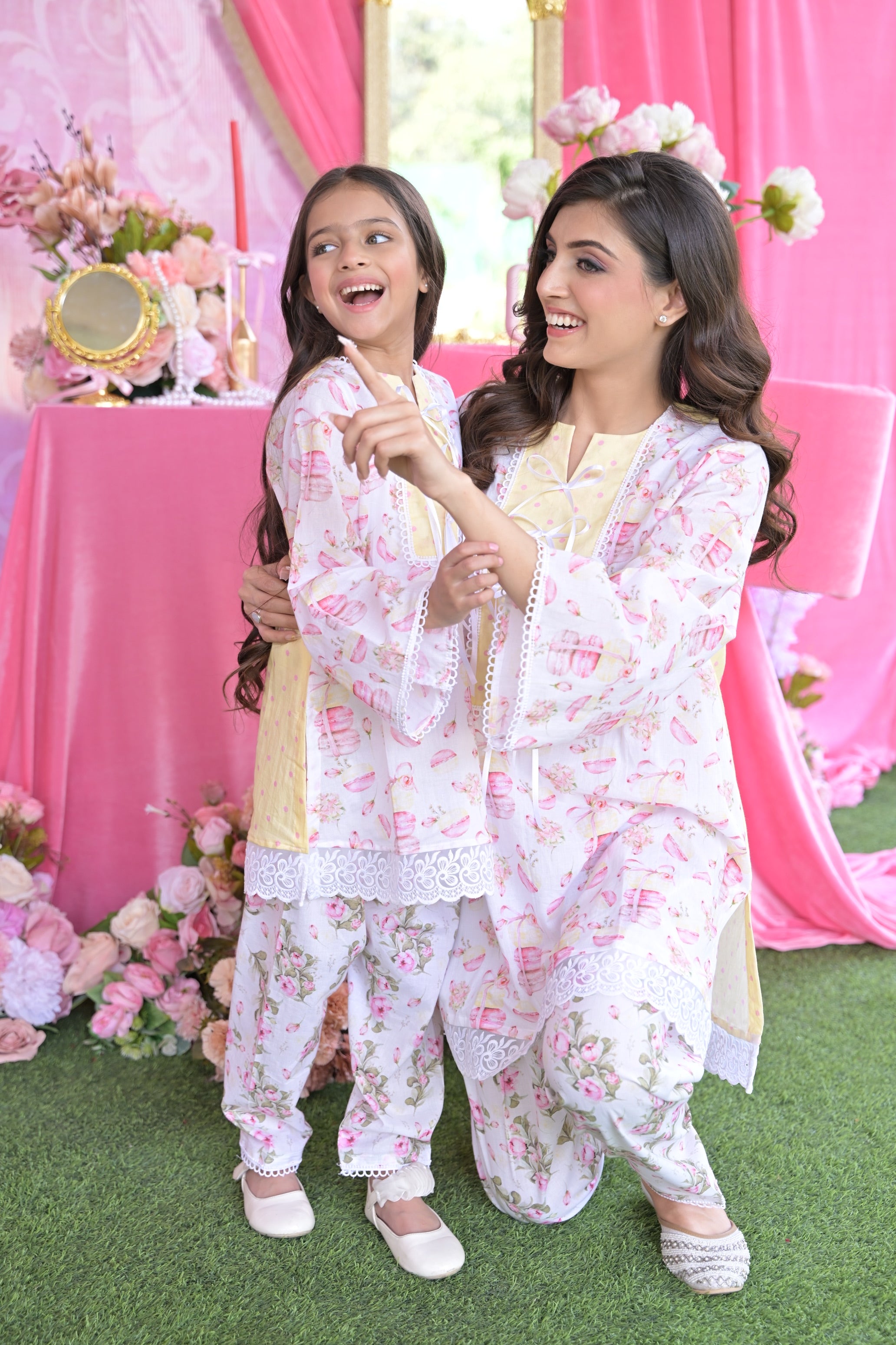 Lemon Macarons Set For Girl