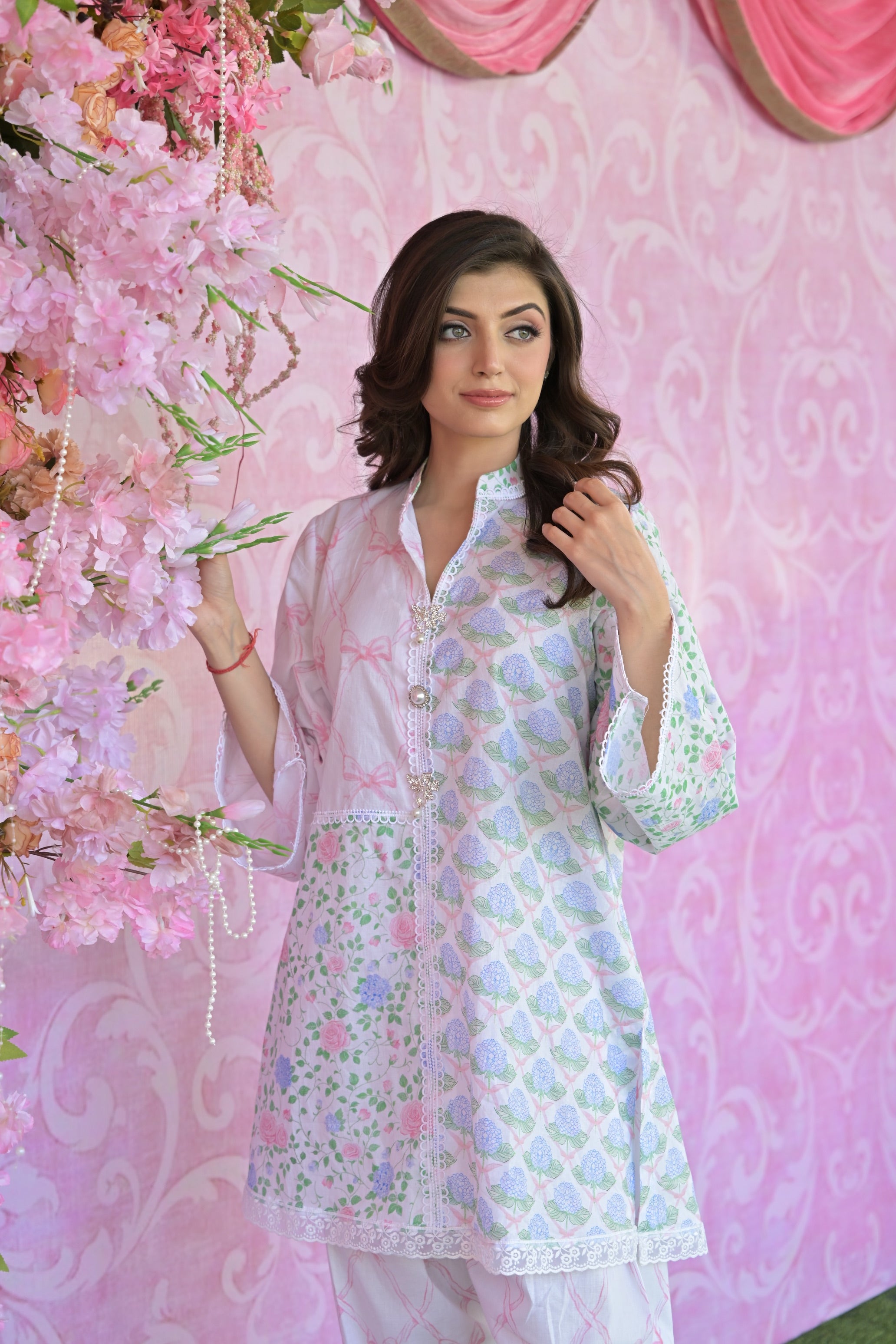 Hydrangeas and Bows Set for Women