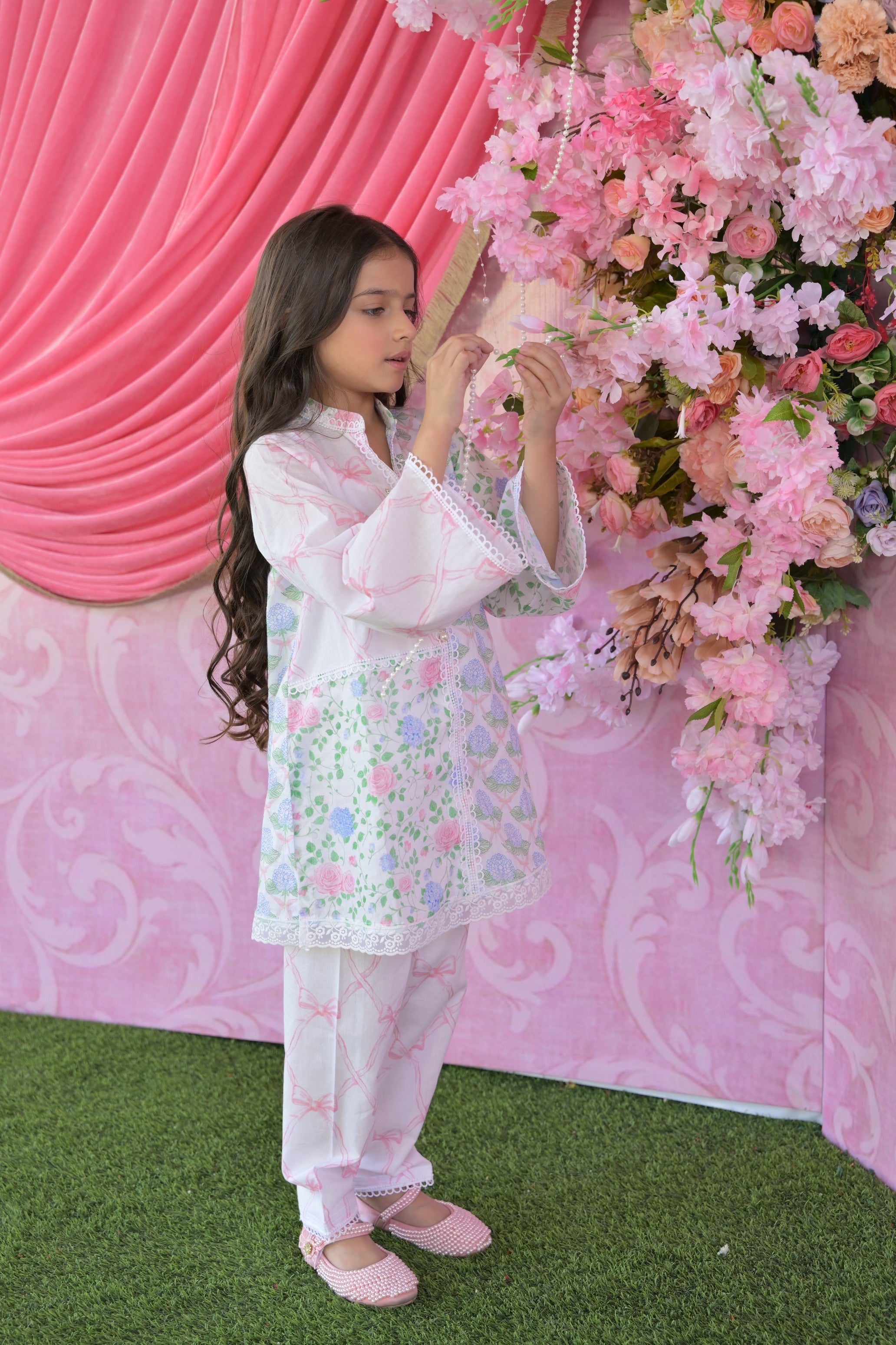 Hydrangeas and Bows Set For Girl