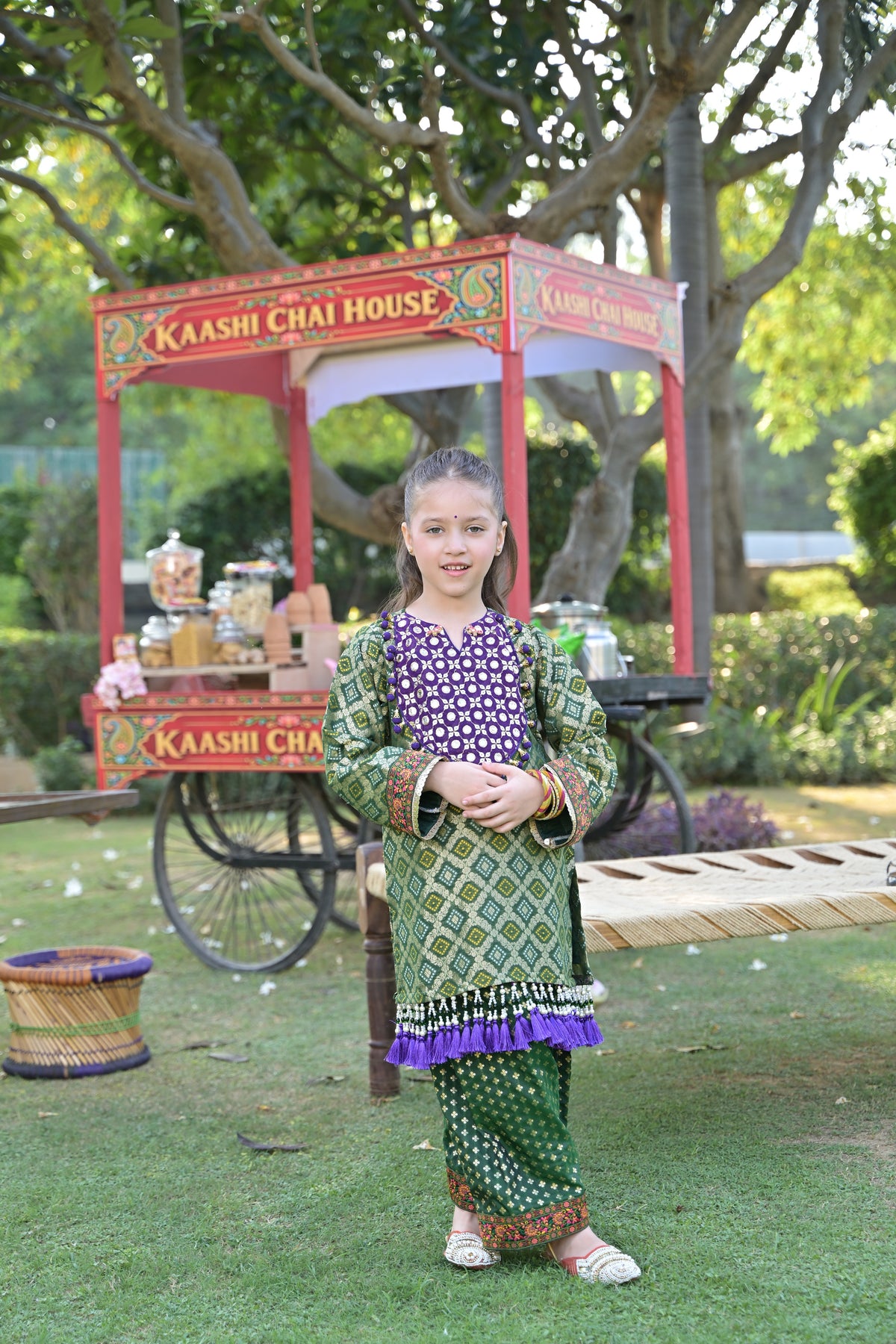 Paan ki Gali Kurta Set for Girl