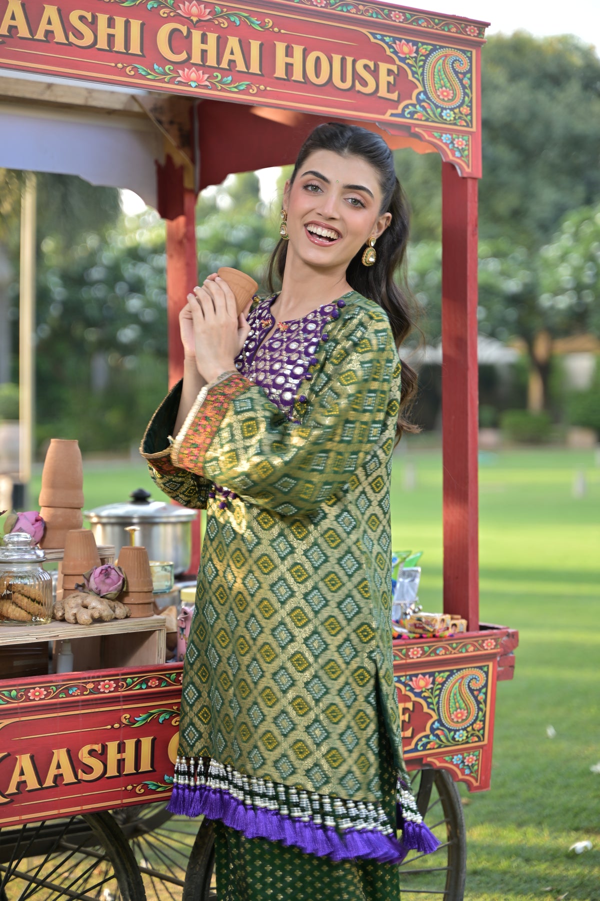 Paan ki Gali Kurta Set  for Women