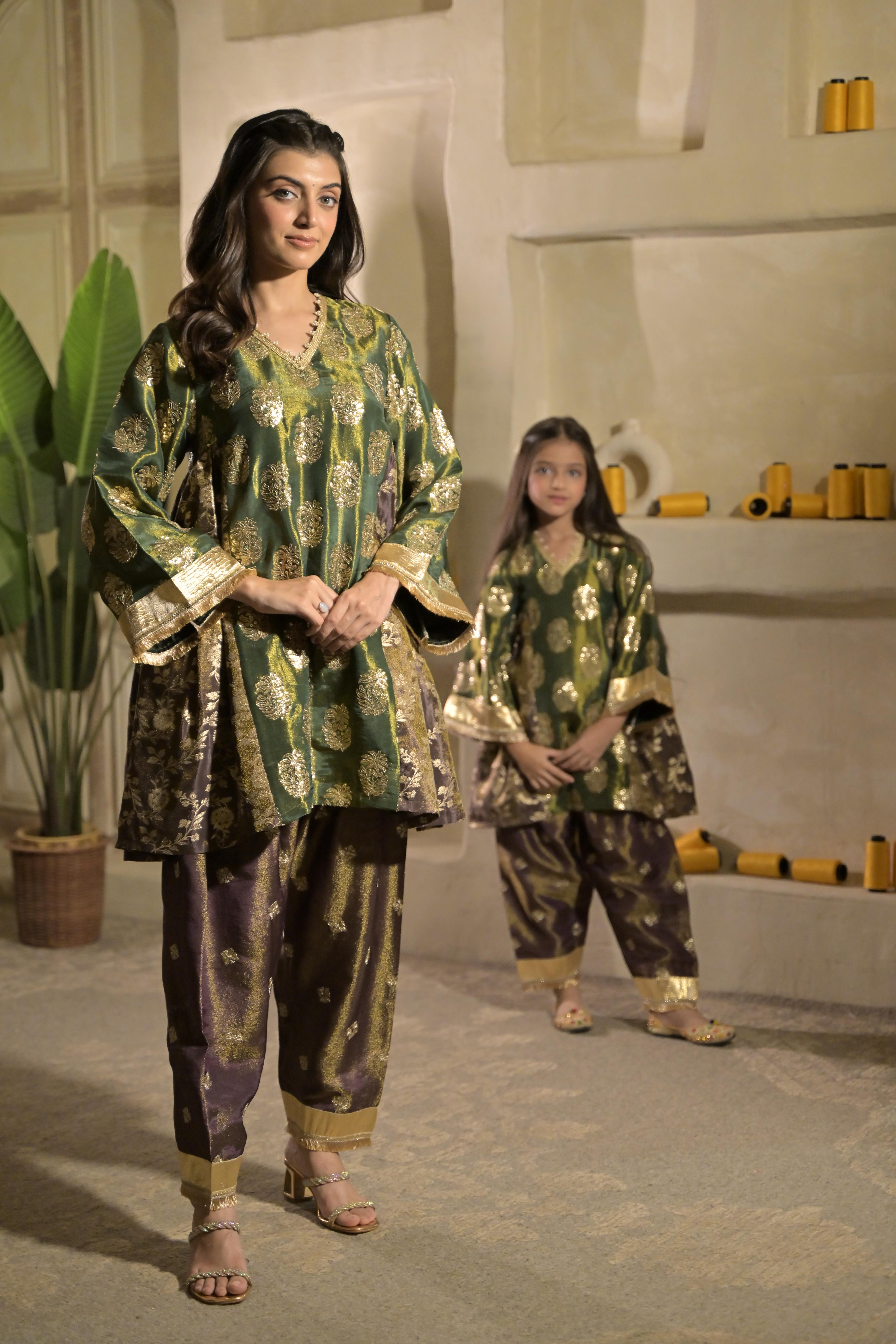 Sunheri Shaam Kurta Set for Women
