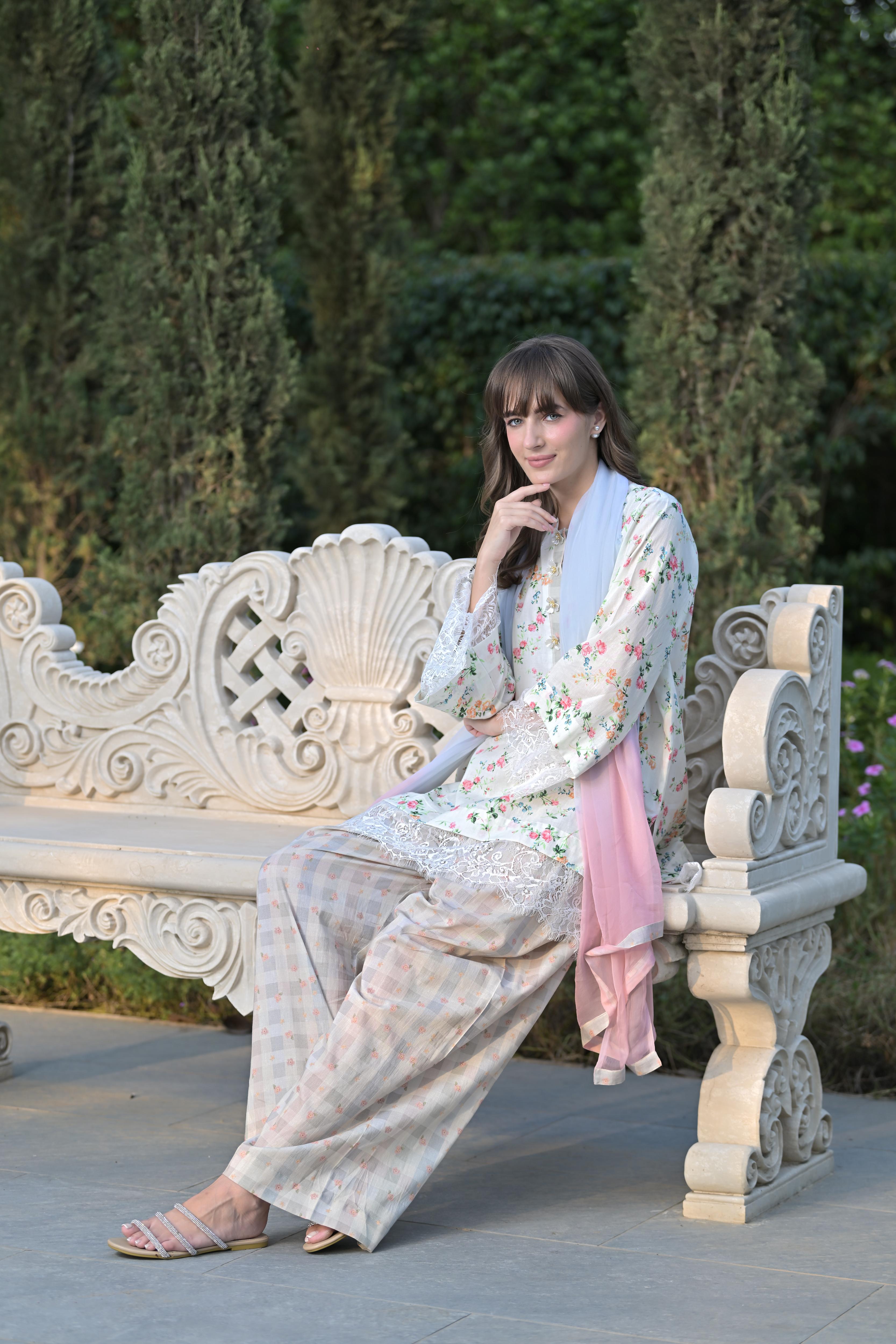 Soft Era Set For Women